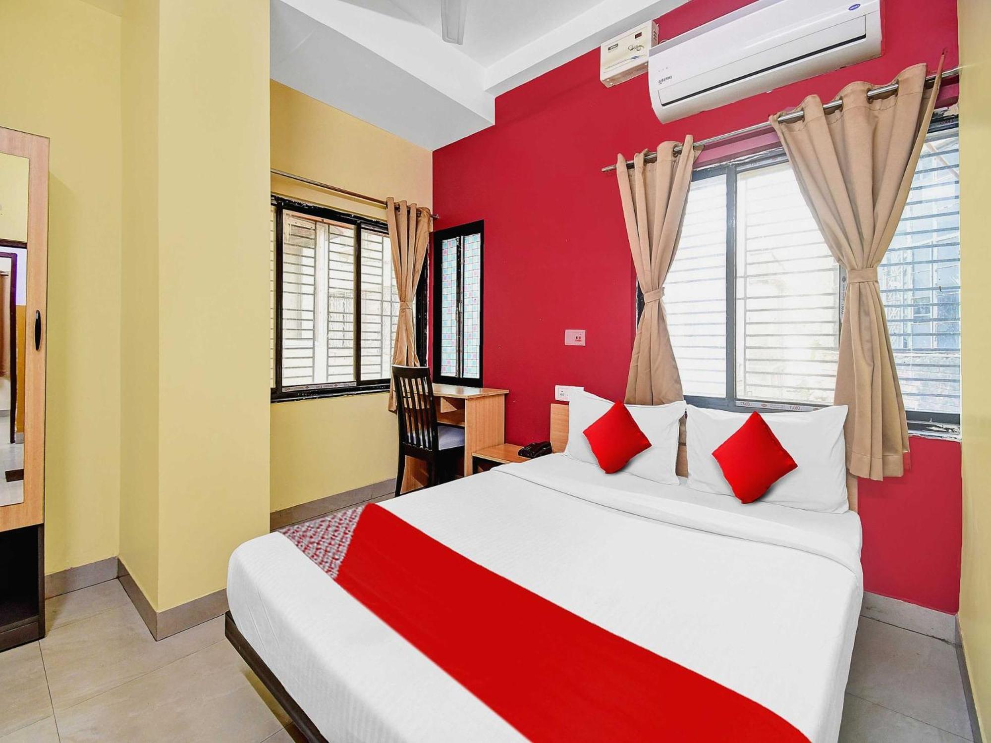 Hotel O Grand Lazeez Haora Bagian luar foto