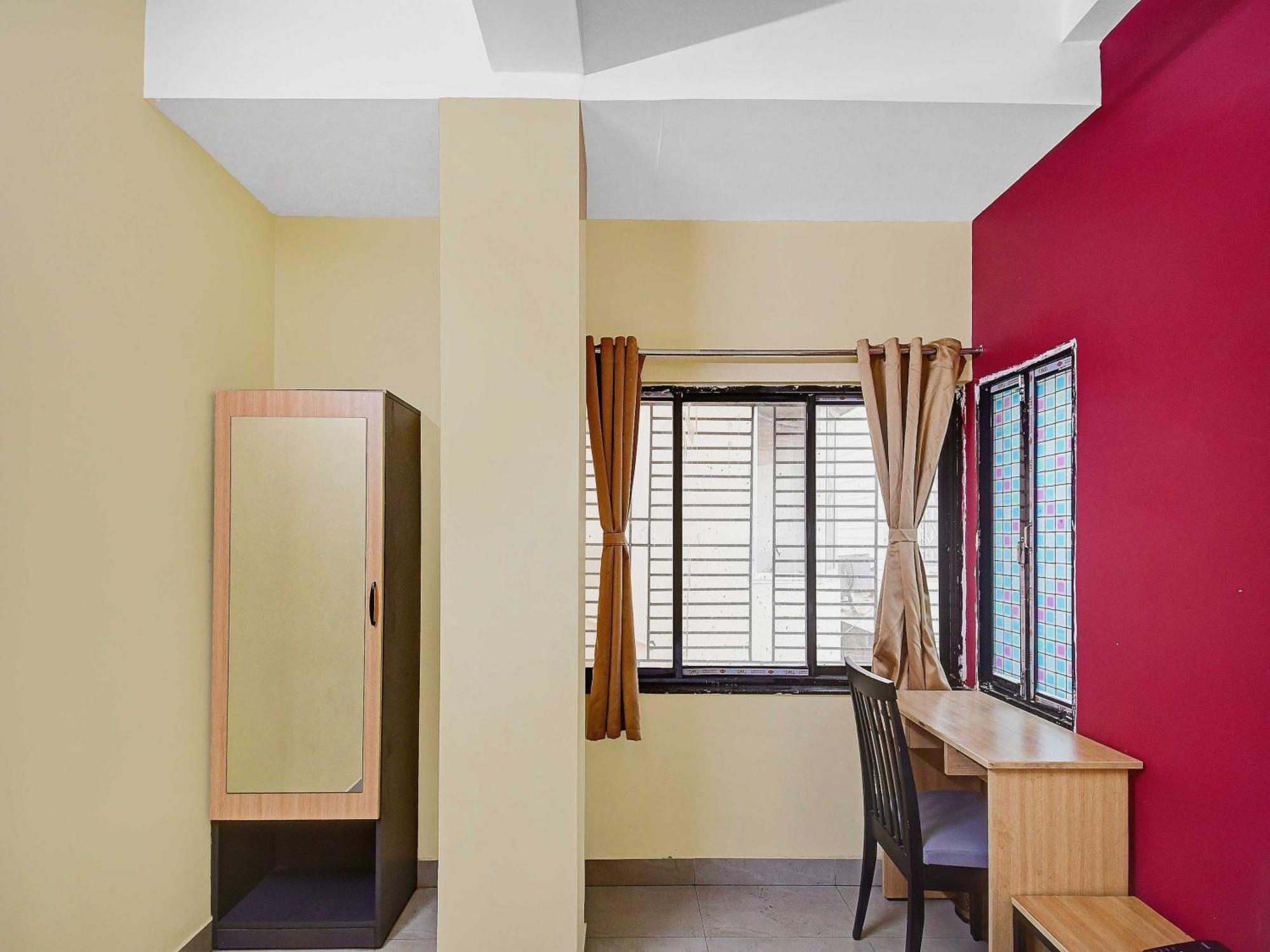Hotel O Grand Lazeez Haora Bagian luar foto
