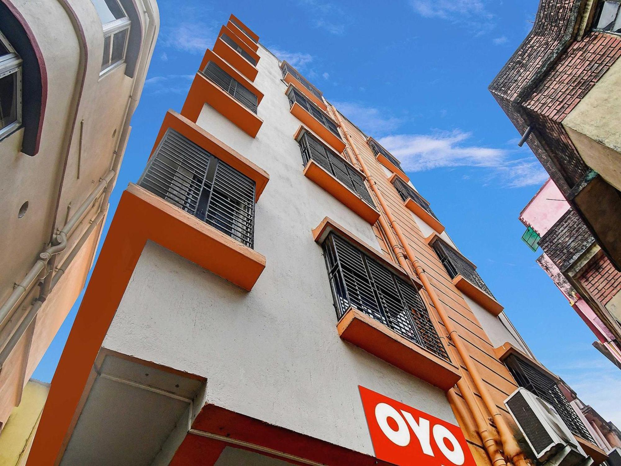 Hotel O Grand Lazeez Haora Bagian luar foto