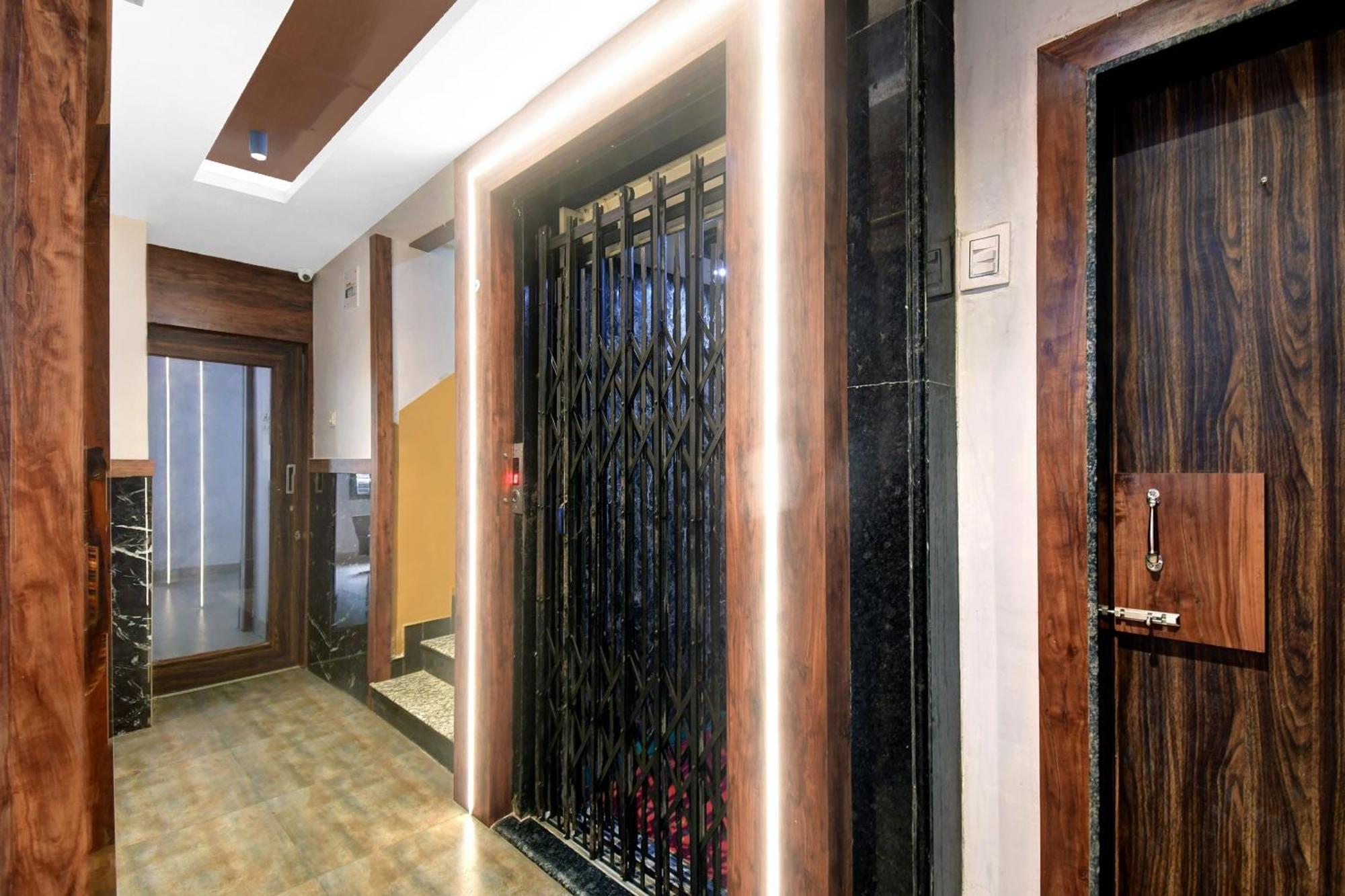 Hotel O Grand Lazeez Haora Bagian luar foto