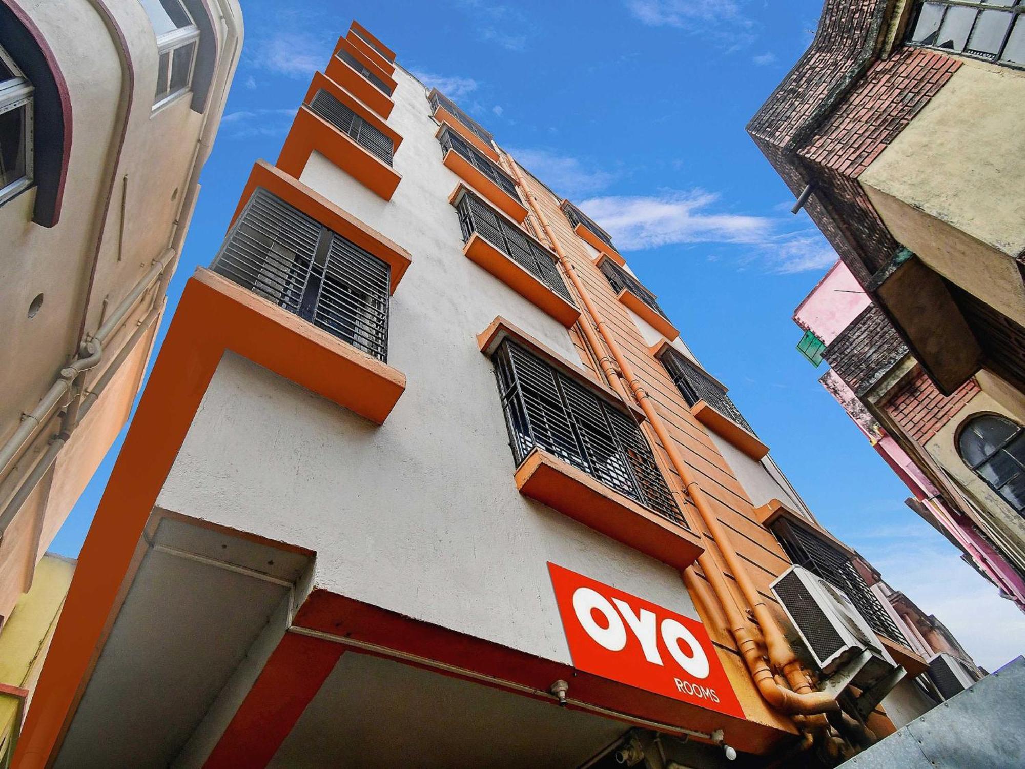 Hotel O Grand Lazeez Haora Bagian luar foto
