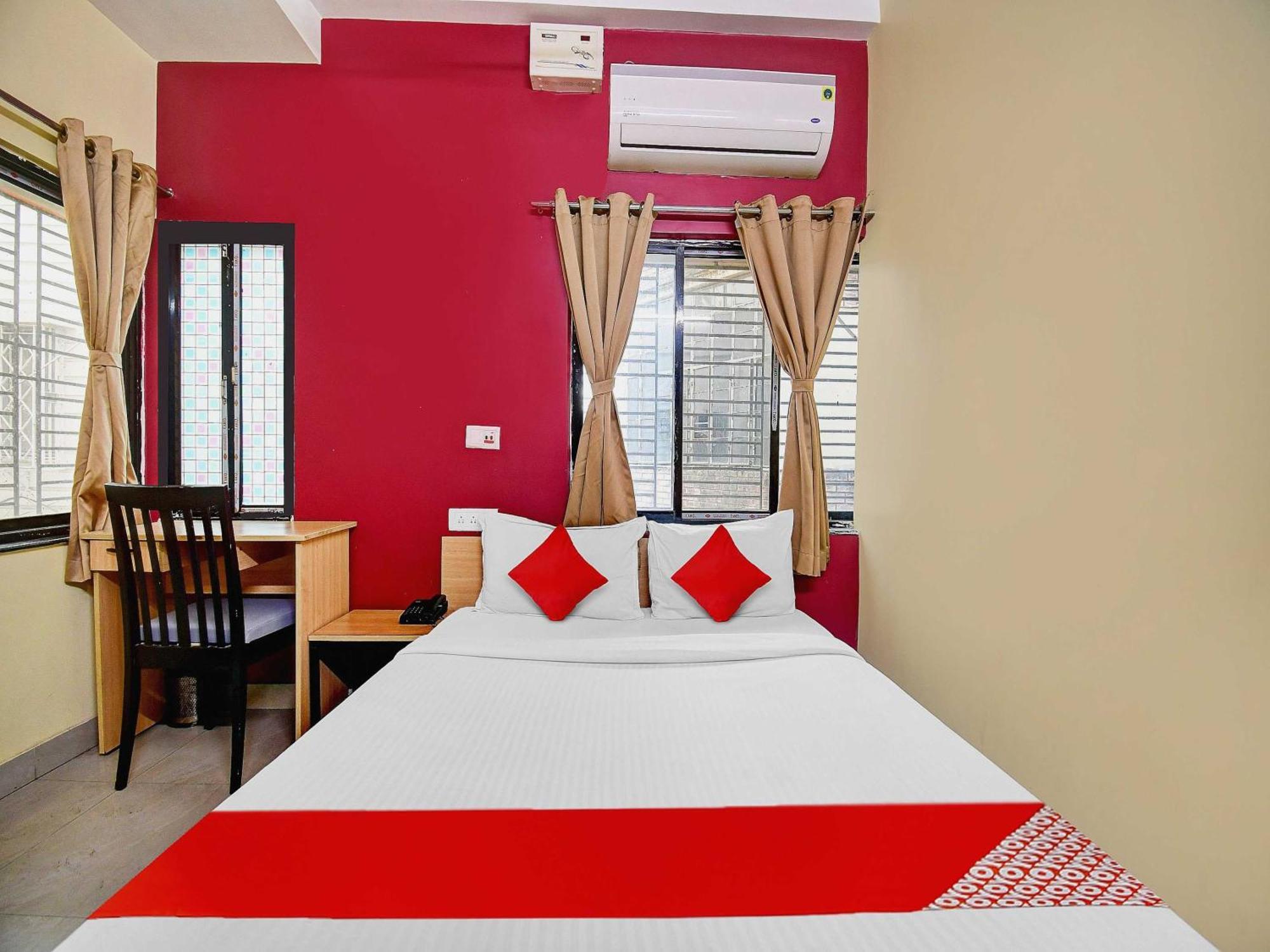 Hotel O Grand Lazeez Haora Bagian luar foto